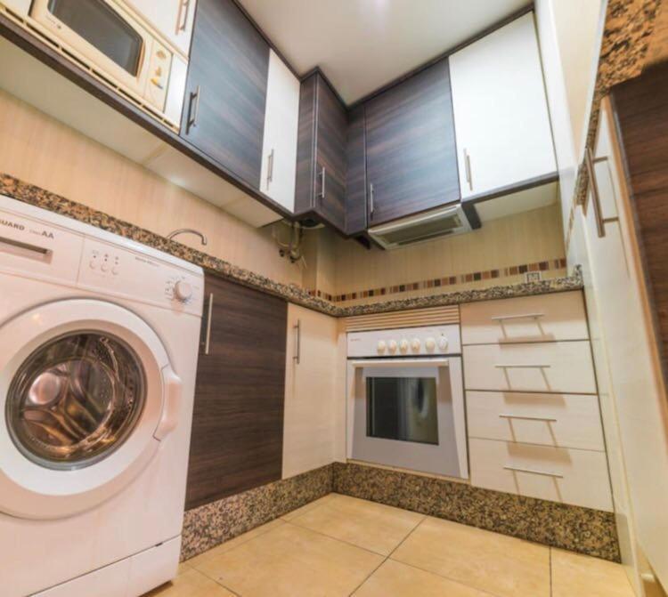 Calle Cuesta Apartment - Near Beach Fuengirola Bagian luar foto